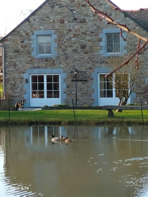 Gite La Dame Au Lit Gite A La Ferme Momignies Exterior foto